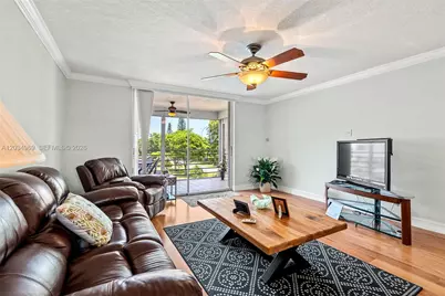 325 SE 11th Ter #308, Dania Beach, FL 33004 - Photo 10