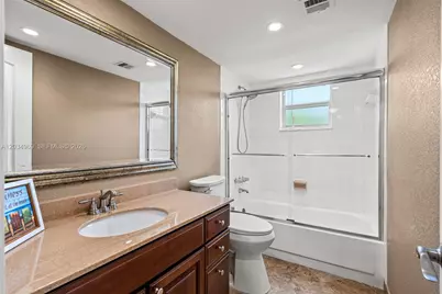325 SE 11th Ter #308, Dania Beach, FL 33004 - Photo 22