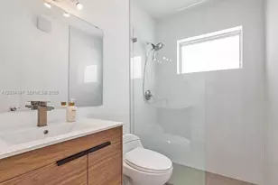 545 NE 64th St, Miami, FL 33138 - Photo 10
