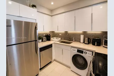 [Address not provided], Miami Beach, FL 33139 - Photo 4