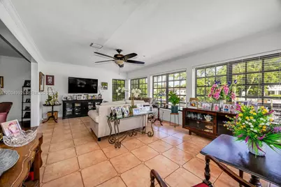 740 Jeronimo Dr, Coral Gables, FL 33146 - Photo 8