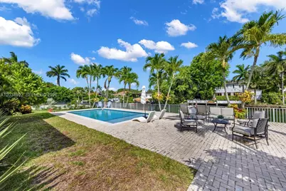 740 Jeronimo Dr, Coral Gables, FL 33146 - Photo 26