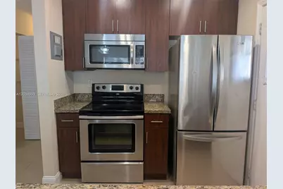 1104 NE 17th Ter #1-2, Fort Lauderdale, FL 33304 - Photo 4
