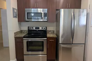 1104 NE 17th Terrace, Fort Lauderdale, FL 33304 - Photo 4