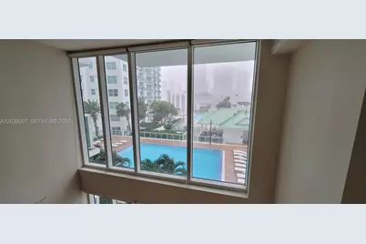 41 SE 5th St #805, Miami, FL 33131 - Photo 10