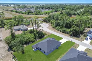 6210 Forest Ct, Labelle, FL 33935 - Photo 6