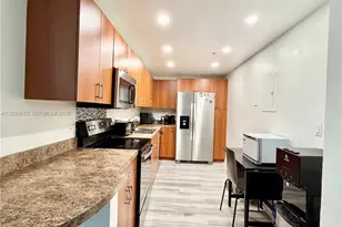 7501 E Treasure Dr, North Bay Village, FL 33141 - Photo 2