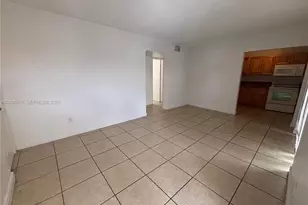 8275 NE Miami Ct, Miami, FL 33138 - Photo 6