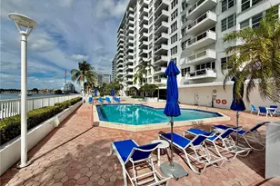 5700 Collins Ave, Miami Beach, FL 33140 - Photo 4