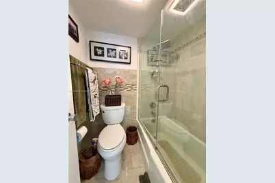 5700 Collins Ave #14M, Miami Beach, FL 33140 - Photo 24