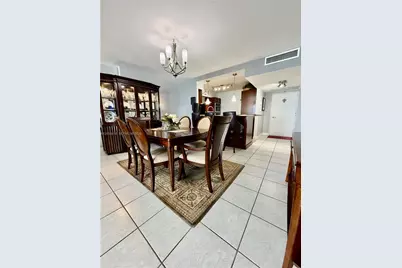 5700 Collins Ave #14M, Miami Beach, FL 33140 - Photo 12