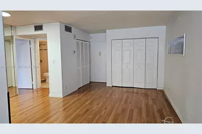 16909 N Bay Rd #217, Sunny Isles Beach, FL 33160 - Photo 4