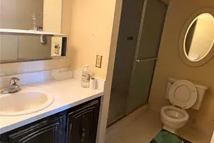1655 NE 115th St, Miami, FL 33181 - Photo 10