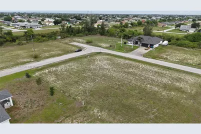 2009 NW 2nd Ave, Cape Coral, FL 33993 - Photo 6