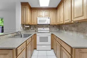 10832 N Kendall Dr, Miami, FL 33176 - Photo 8