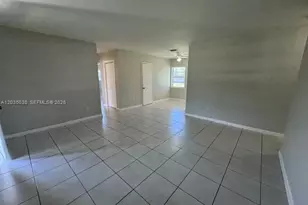 9815 Pan American Dr, Cutler Bay, FL 33189 - Photo 16