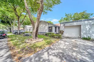 5223 W Gate Lake Rd, Tamarac, FL 33319 - Photo 1
