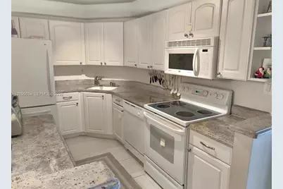 3031 N Ocean Blvd #805, Fort Lauderdale, FL 33308 - Photo 18