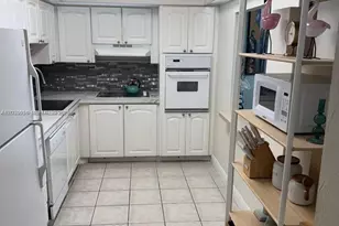 19380 Collins Ave, Sunny Isles Beach, FL 33160 - Photo 10