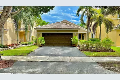 4315 Greenbriar Ln, Weston, FL 33331 - Photo 1