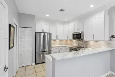 612 SW 6th St, Fort Lauderdale, FL 33315 - Photo 2