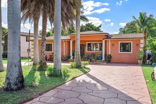 348 NE 118th St, Miami, FL 33161 - Photo 2