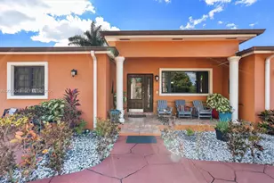 348 NE 118th St, Miami, FL 33161 - Photo 4