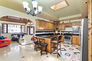 348 NE 118th St, Miami, FL 33161 - Photo 12