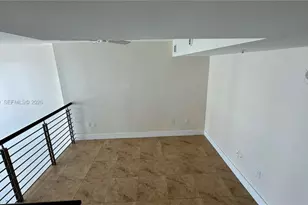 41 SE 5th St, Miami, FL 33131 - Photo 10