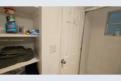 220 Kings Point Dr #105, Sunny Isles Beach, FL 33160 - Photo 16