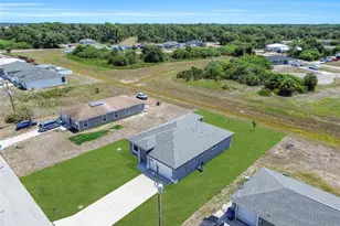8045 Buttercup Cir, Labelle, FL 33935 - Photo 40