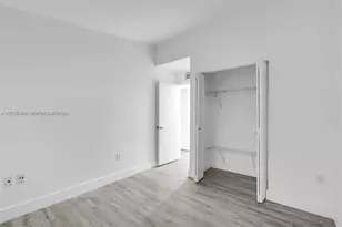 18965 NW 62nd Ave, Hialeah, FL 33015 - Photo 6