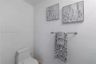 6515 Collins Ave, Miami Beach, FL 33141 - Photo 22