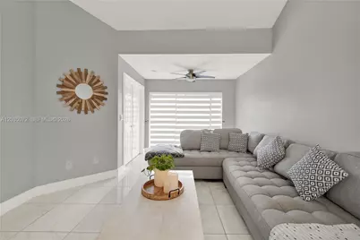 10044 SW 137th Pl #., Miami, FL 33186 - Photo 6