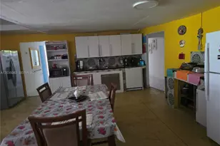 10220 SW 164th St, Miami, FL 33157 - Photo 8