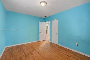 583 NW 47th St, Miami, FL 33127 - Photo 10