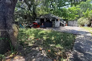 1068 NW 34th St, Miami, FL 33127 - Photo 6