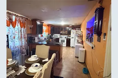 1068 NW 34th St, Miami, FL 33127 - Photo 12