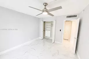 3301 N Country Club Dr, Aventura, FL 33180 - Photo 18