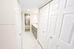 3301 N Country Club Dr, Aventura, FL 33180 - Photo 16