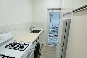 745 13th St, Miami Beach, FL 33139 - Photo 14
