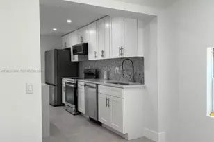 4028 SW 49th Ct, Dania Beach, FL 33314 - Photo 10