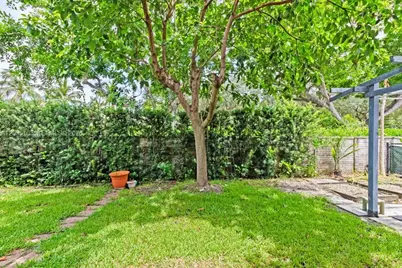11637 NW 3rd Dr, Coral Springs, FL 33071 - Photo 24