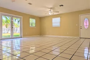 25405 SW 127th Ct, Homestead, FL 33032 - Photo 2