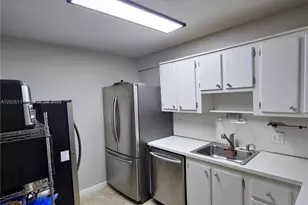 1300 NE Miami Gardens Dr, Miami, FL 33179 - Photo 6