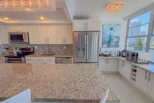301 174th St, Sunny Isles Beach, FL 33160 - Photo 30