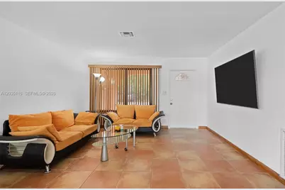 2447 SE 15th St, Pompano Beach, FL 33062 - Photo 12