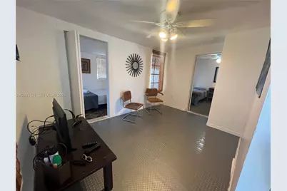 840 SW 13th Ave, Miami, FL 33135 - Photo 20