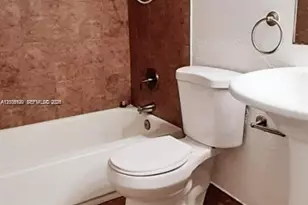 1251 NE 108th St, Miami, FL 33161 - Photo 2
