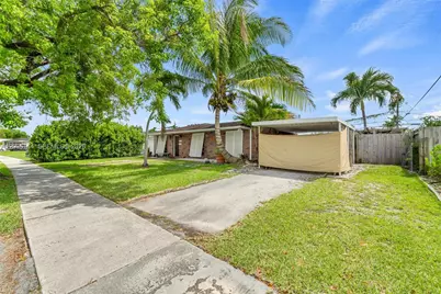 9982 SW 196th St, Cutler Bay, FL 33157 - Photo 4